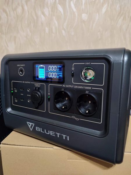 Зарядна станція PowerOak Bluetti EB70 (716Wh 1000W) EB70 фото